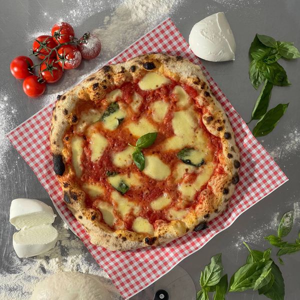 Pizza Margherita (Vegetariană)